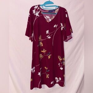 Apt. 9 Maroon Floral V-Neck Blouse